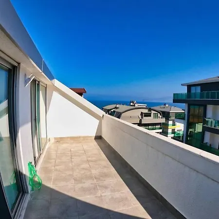 квартира дуплекс 2+1 на первой линии Apartment